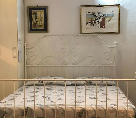 Nicolaiano Howme アパート バーリ